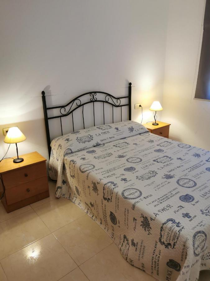 Hostal Residencia Celma Sant Carlos de la Ràpita Extérieur photo