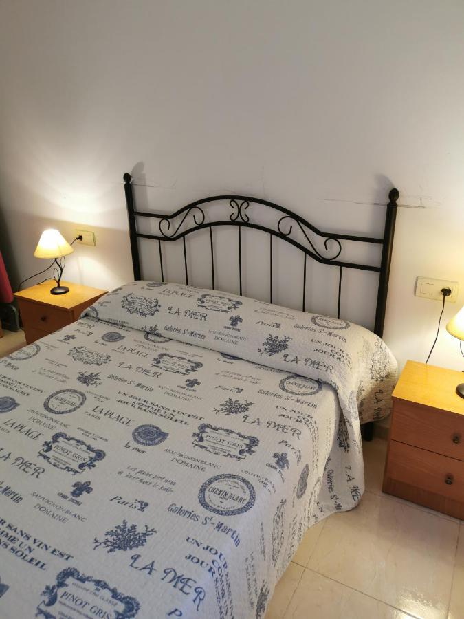 Hostal Residencia Celma Sant Carlos de la Ràpita Extérieur photo